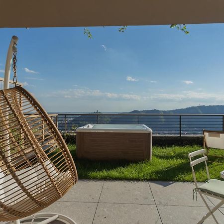 La Vista Bonita By Rent All Como Exterior photo