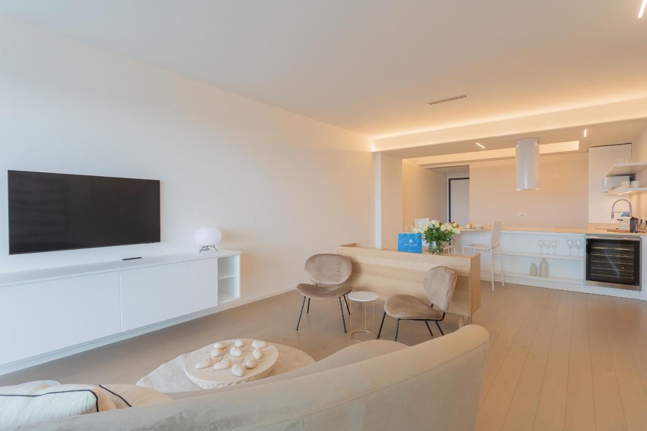 La Vista Bonita By Rent All Como Exterior photo